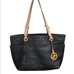Michael Kors Large Jet Set Shoulder Tote